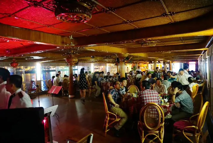 Ăn Tối Trên Tàu Rồng Sông Hàn (nhà Hàng Trên Sông Hàn)