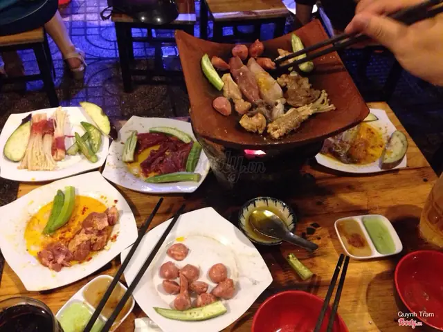 Đường Ăn Uống Ở Sài Gòn