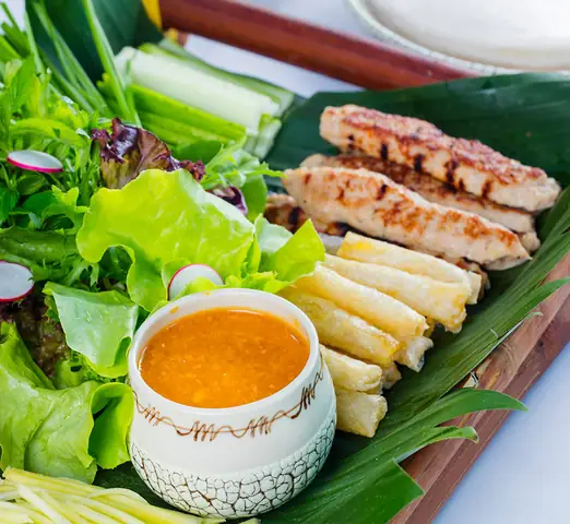 Thưởng Thức Món Ăn Ngon Tại Nha Trang