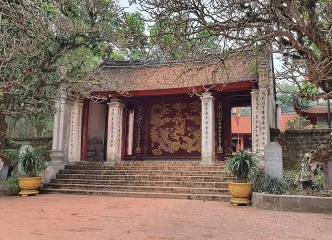 Đường Đi Đền Và Sơn Tây