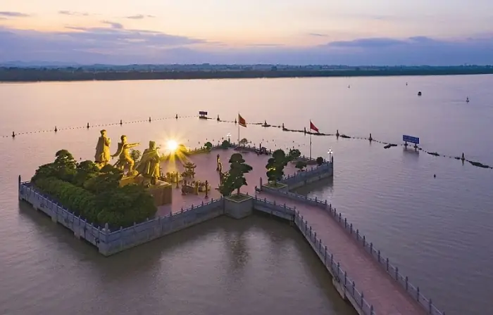 Đi Bạch Đằng Giang Bằng Ô Tô Riêng