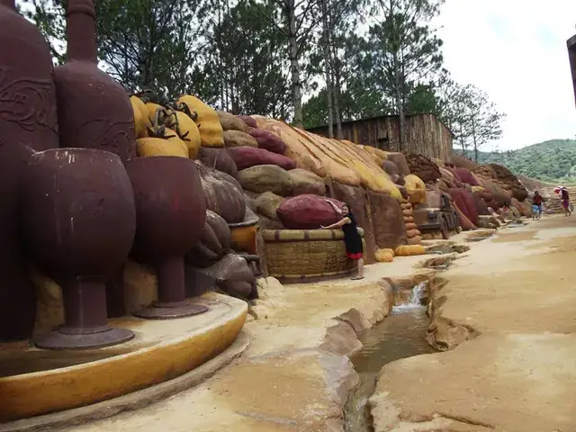 Cách Làm Đường Hầm Đất Sét Tiếng Anh