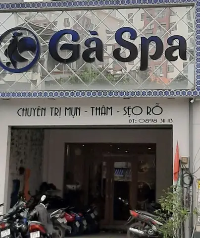 Gà Spa Trị Mụn Tốt Không? Đánh Giá Chi Tiết Từ Chuyên Gia