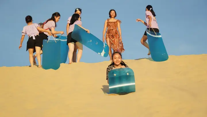 Giá Vé Đồi Cát Quang Phú