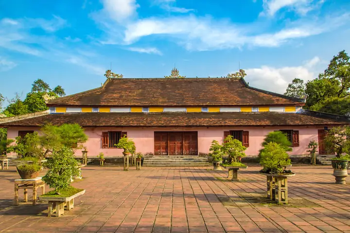Điện Đại Hùng