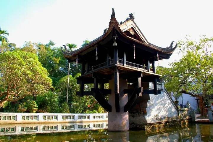Chùa Một Cột Ở Đâu? Giờ Mở Cửa & Giá Vé Tham Quan