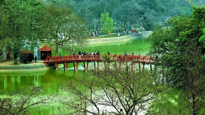 Tham Quan Đền Ngọc Sơn - Công Trình Kiến Trúc Độc Đáo Giữa Lòng Hà Nội