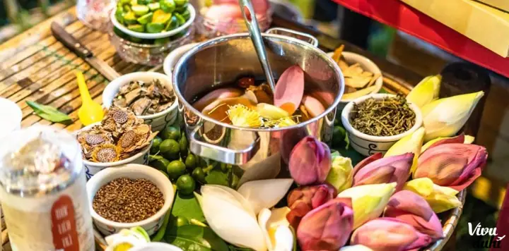 Sự Kết Hợp Tinh Tế Giữa Ẩm Thực Cung Đình Và Dân Gian