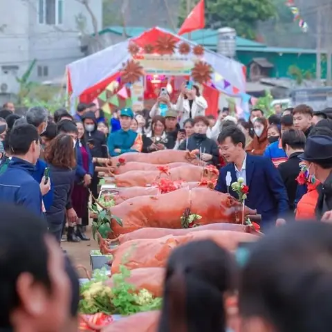 Trải Nghiệm Văn Hóa Ẩm Thực Độc Đáo Tại Hội Thi Lợn Quay Lạng Sơn Mừng Xuân Ất Tỵ 2025 Trải Nghiệm Văn Hóa Ẩm Thực Độc Đáo Tại Hội Thi Lợn Quay Lạng Sơn Mừng Xuân Ất Tỵ 2025