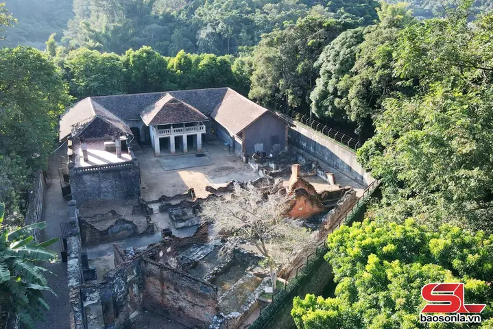 Giới Thiệu Về Nhà Tù Sơn La