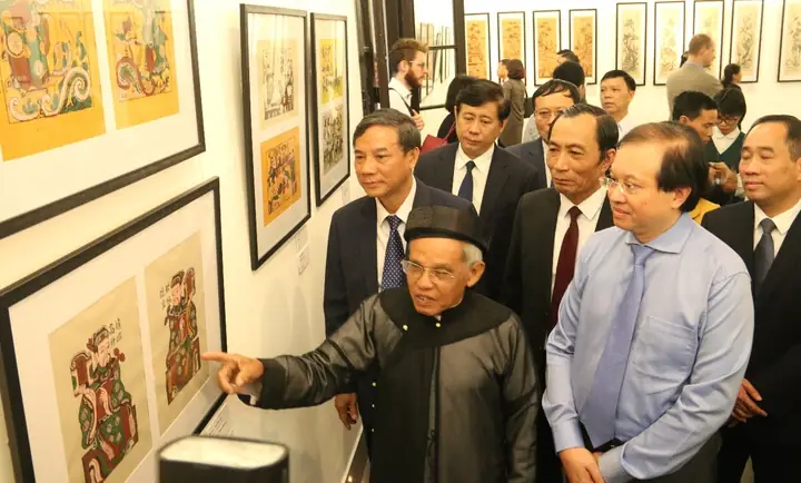 Hon 100 Hien Vat Gioi Thieu Ve Tranh Dan Gian Dong Ho Xua Va Nay