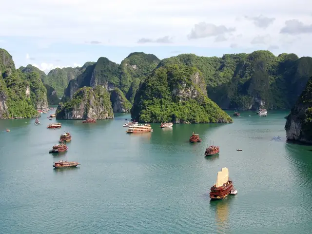 Natural Wonders Of The World: Halong Bay And Beyond | Halong ...