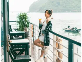 Đảo Cát Bà Cách Đất Liền Bao Nhiêu Km? Bí Quyết Du Lịch Tiết Kiệm