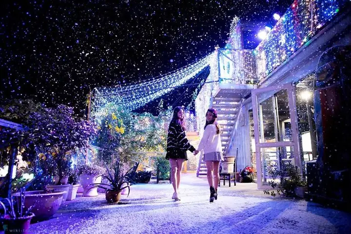Những Địa Điểm Nào Là Đẹp Nhất Để Chiêm Ngưỡng Hà Nội Về Đêm?