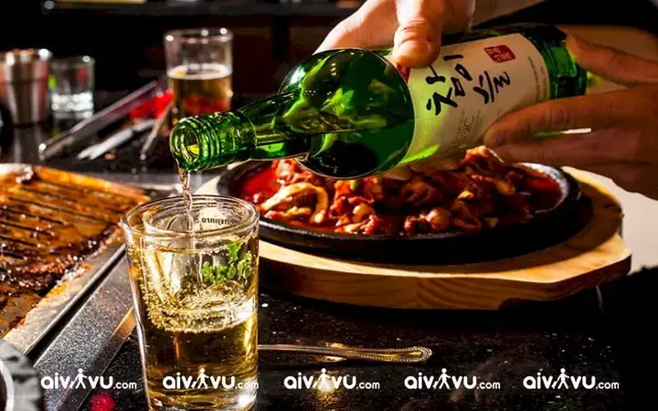 Rượu Soju Và Makgeolli: Nét Văn Hóa Truyền Thống Rượu Soju Và Makgeolli: Nét Văn Hóa Truyền Thống