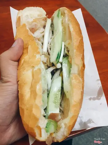 Bánh Mì Thịt Luộc 3 Cô – Đơn Giản Mà Cuốn Hút