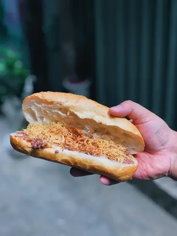 Bánh Mì Chà Bông Gà: Hương Vị Tinh Tế