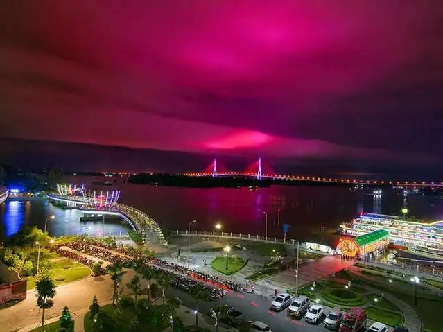 Chiêm Ngưỡng Cả Ngã Ba Sông Hậu Sáng Rực Rỡ