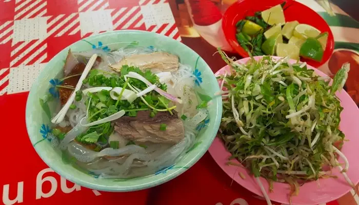 Quán Bún Chả Cá Năm Beo Chợ Đầm