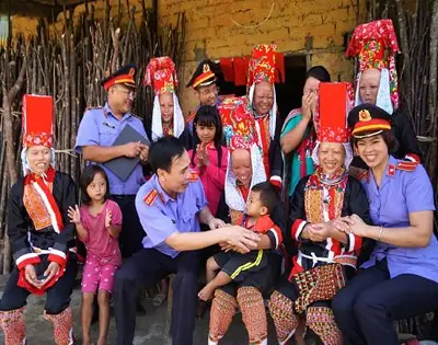 Lan Tỏa Những Hình Ảnh Đẹp Về Người Cán Bộ Kiểm Sát Vùng Đất Mỏ