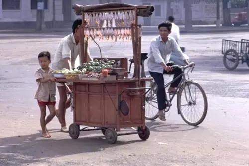 Hình Ảnh Đồ Nướng Vỉa Hè: Hành Trình Cảm Xúc Qua Ẩm Thực Đường Phố Việt Nam