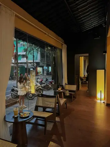 Hasu Cafe 18 Hasu Cafe 18