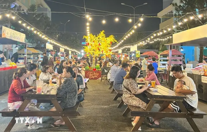 Tp Hồ Chí Minh: Cần Những Giải Pháp Đặc Thù Để Kinh Tế Đêm Thêm ...