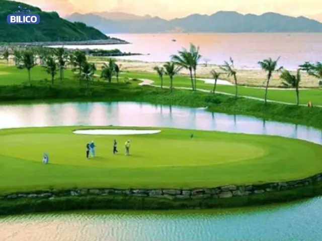 Hồ Bơi Sân Golf Nam Sài Gòn