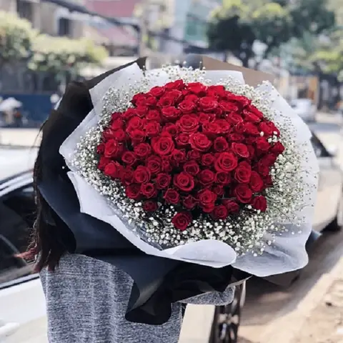 Ý Nghĩa Của Hoa Hồng Đậm