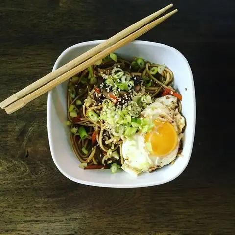 How To Make A Pretty Bowl Of Noodles — The Lazy Genius