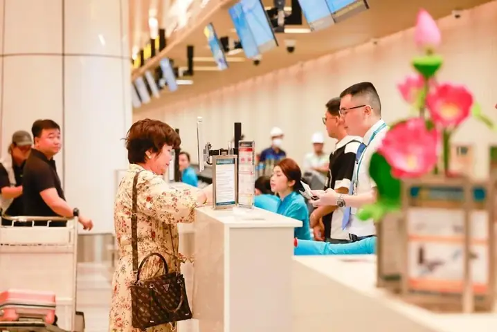 Hướng Dẫn Chi Tiết Thủ Tục Đi Máy Bay Cho Người Lần Đầu Bay Hướng Dẫn Chi Tiết Thủ Tục Đi Máy Bay Cho Người Lần Đầu Bay