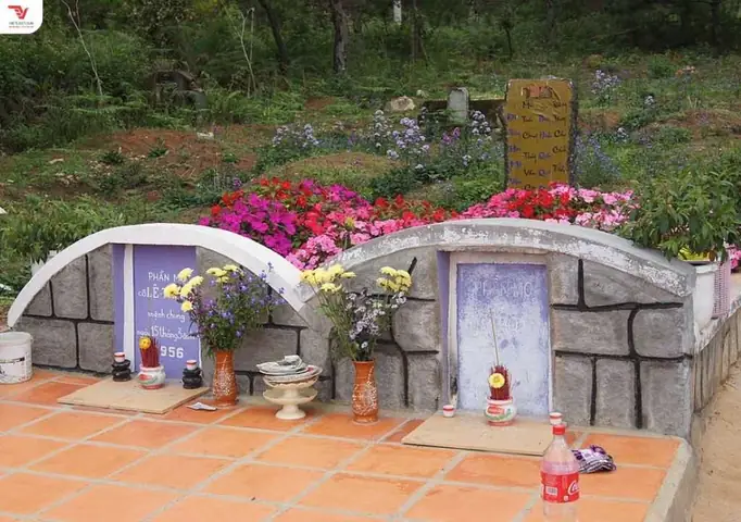 Chuyện Tình Buồn Phía Sau Tên Gọi “hai Mộ”