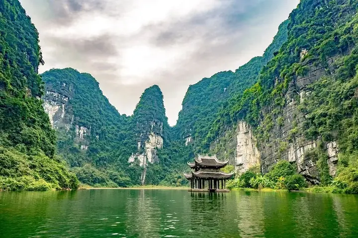 Khám Phá Quần Thể Danh Thắng Tràng An Khám Phá Quần Thể Danh Thắng Tràng An