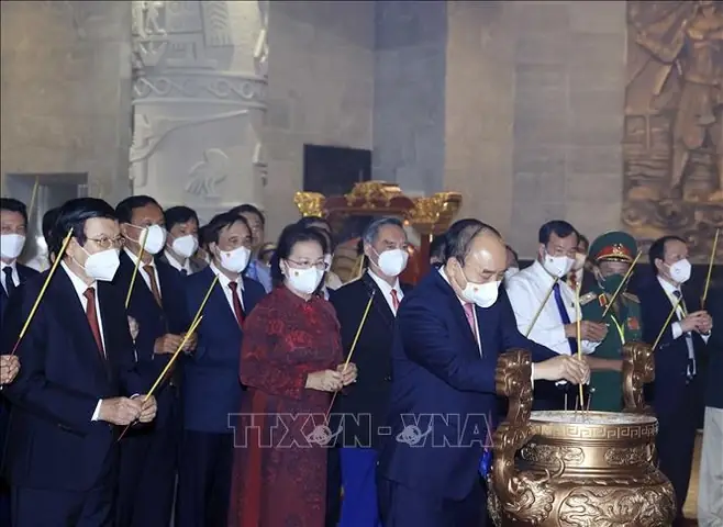 Khánh Thành Đền Thờ Vua Hùng Cần Thơ