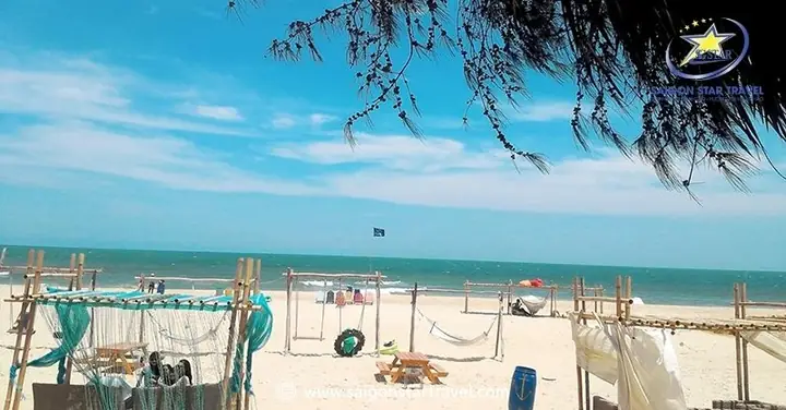 Đặc Điểm Nổi Bật Của Bãi Biển Cam Bình