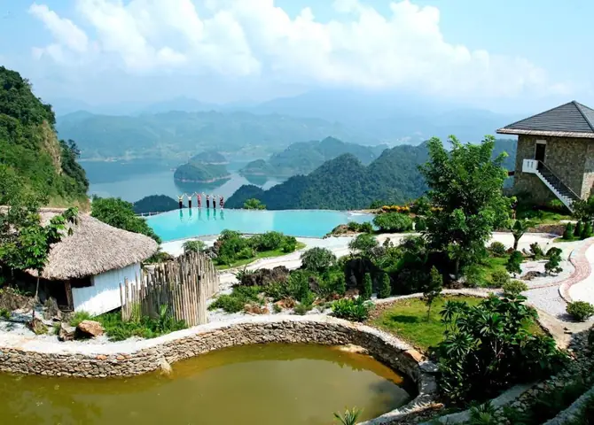 Ba Khan Village Resort Tỉnh Hòa Bình