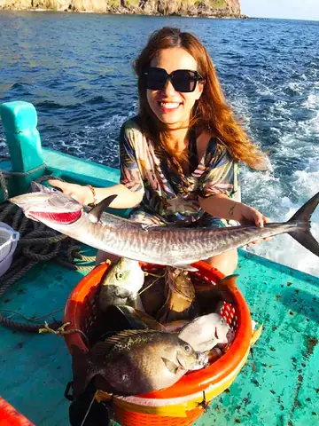 Thuê Thuyền Ngư Dân Khám Phá Và Bắt Hải Sản Biển Nam Du Thuê Thuyền Ngư Dân Khám Phá Và Bắt Hải Sản Biển Nam Du