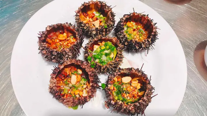 Thưởng Thức Hải Sản Nướng Thom Ngon Vào Ban Đêm Trên Đảo Nam Du Thưởng Thức Hải Sản Nướng Thom Ngon Vào Ban Đêm Trên Đảo Nam Du