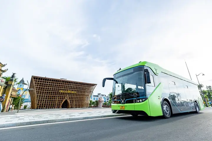 Các Phương Tiện Đi Lại Phổ Biến Trên Đảo