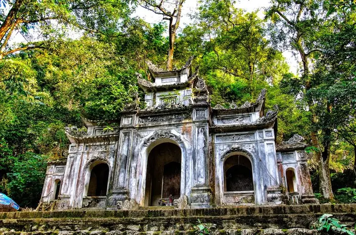 Kinh Nghiệm Du Lịch Sầm Sơn: Check In Ở Đâu?