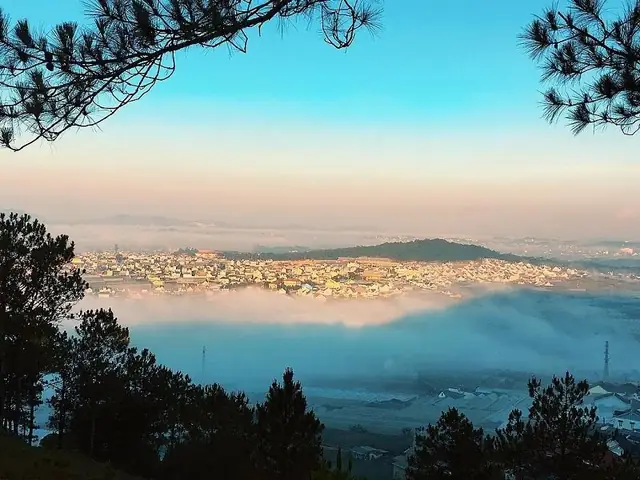 Săn Mây Ở Đỉnh Hòn Bồ Đà Lạt