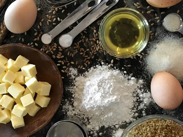 Làm Bánh Trung Thu Bằng Nồi Cơm Điện – Bước 2: Trộn Vỏ Bánh