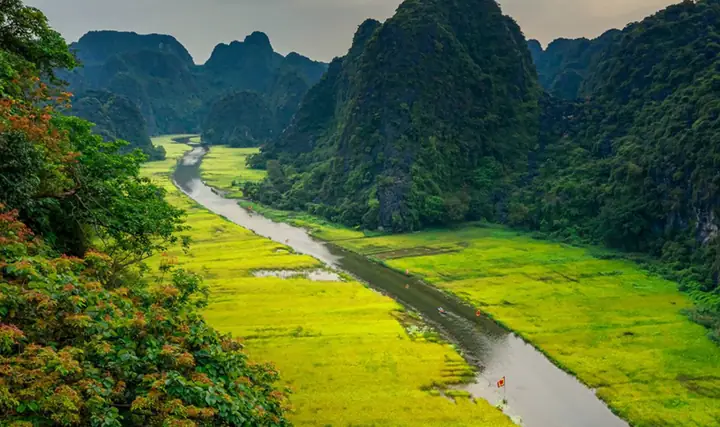 Ninh Bình – Hành Trình Về Miền Di Sản Thiên Nhiên
