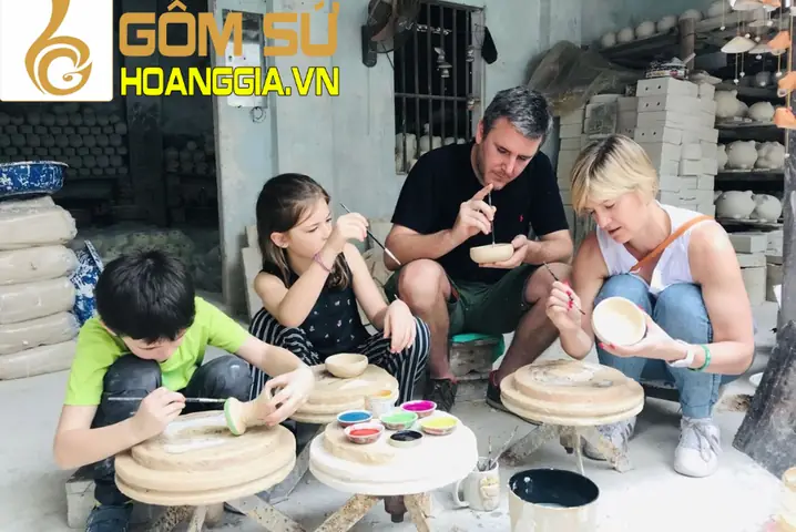 Địa Điểm Tham Quan: