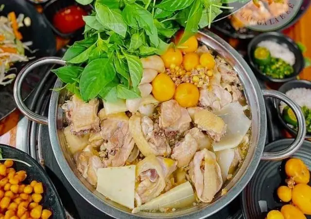 Lẩu Bò & Lẩu Gà Lá É Dĩ An Ở Bình Dương | Foody.vn Lẩu Bò & Lẩu Gà Lá É Dĩ An Ở Bình Dương | Foody.vn