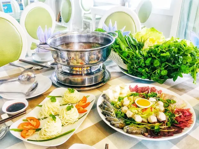 Dalat De Charme Village – Địa Chỉ Thưởng Thức Lẩu Tả Pí Lù Đà Lạt Chuẩn Vị