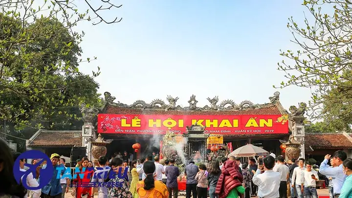 Lễ Hội Đền Gióng, Sóc Sơn Ở Hà Nội.