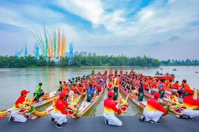 Lễ Hội Thuyền Rồng Có Hoạt Động Gì Đặc Sắc ?