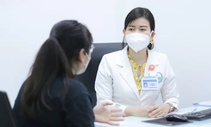 Bác Sĩ Chia Sẻ Cách Đánh Bay Mụn Nhanh, An Toàn