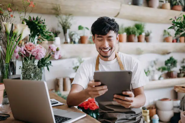 10 Lời Chúc Cho Người Bán Hàng Online Mới Kinh Doanh